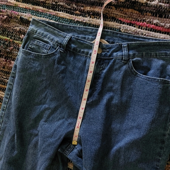 Soft Surroundings Silky Floral Beaded Blue Purple Soft Denim Cropped Jeans Pants - Picture 13 of 16